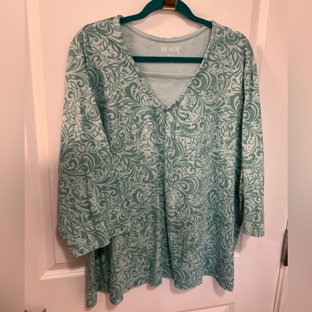 3X cotton/polyester tee